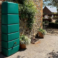 Grosafe Shop 16 650L Slim Rainwater Wall Tank - Green
