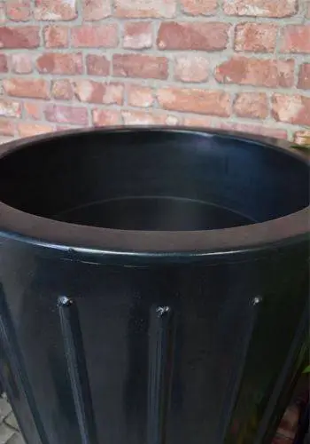 200 Litre Cosmo Water Butt Planter - Black 6 200 Litre Cosmo Water Butt Planter - Black - Image 4
